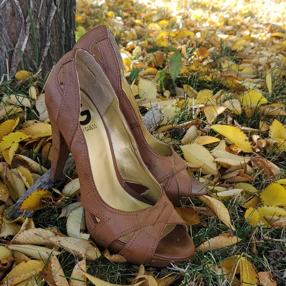 Guess pumps - Picture 1 of 4